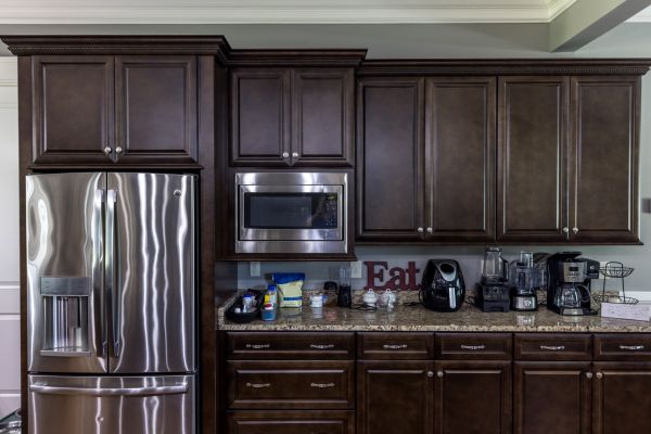 Professional Kitchen Cabinet Refinishing